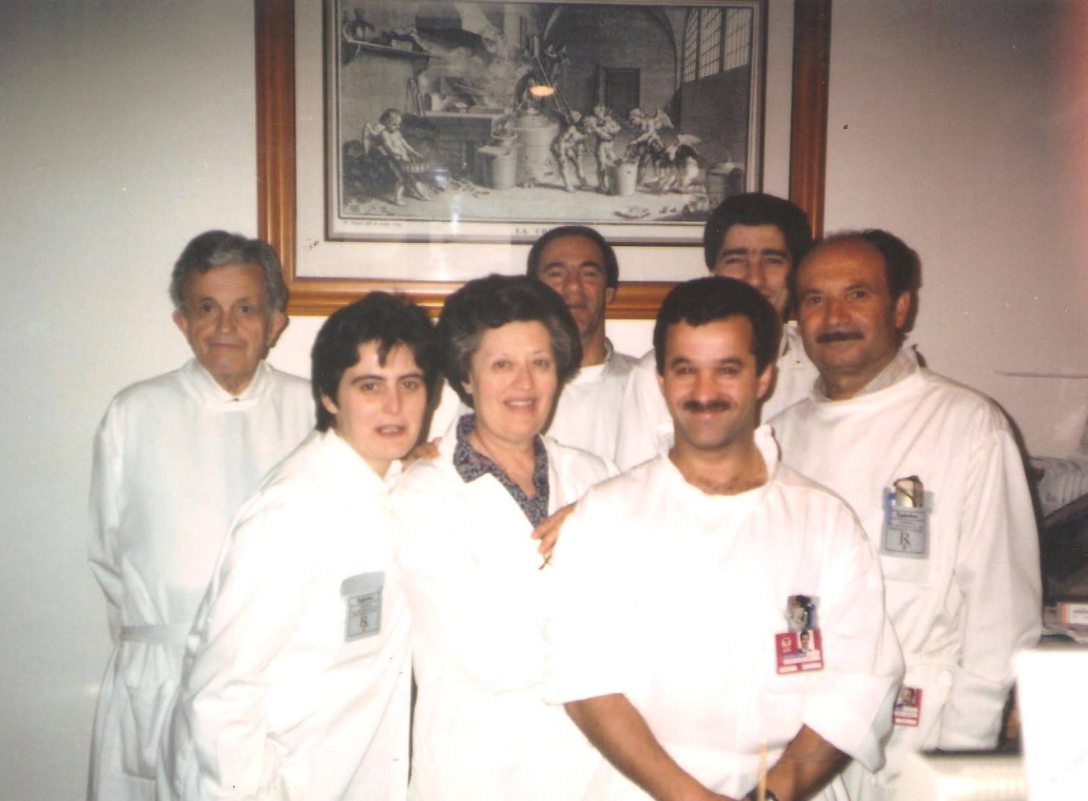 O fundador Dr. António Ascenso Magalhães e os primeiros colaboradores da Farmácia Magalhães, 1958