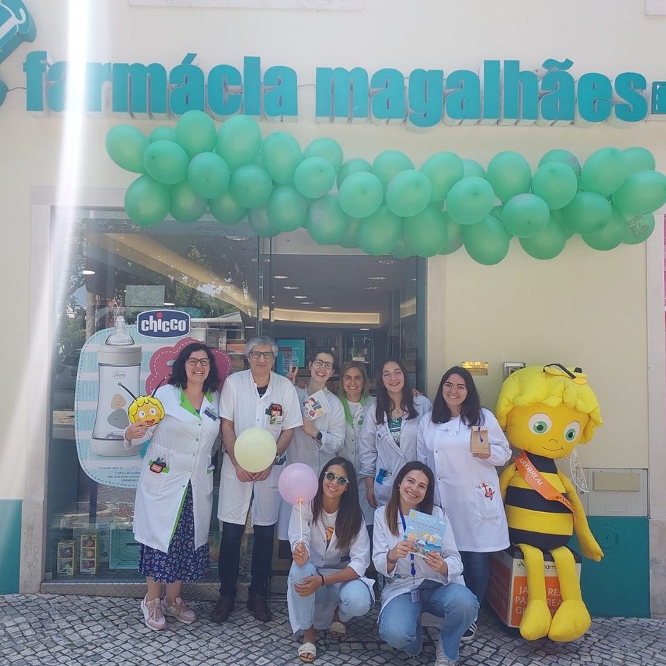 Equipa da Farmácia Magalhães — profissionais de saúde dedicados ao seu bem-estar